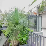 502254 - Spacious Duplex Apartment For 12 People Near Les Halles